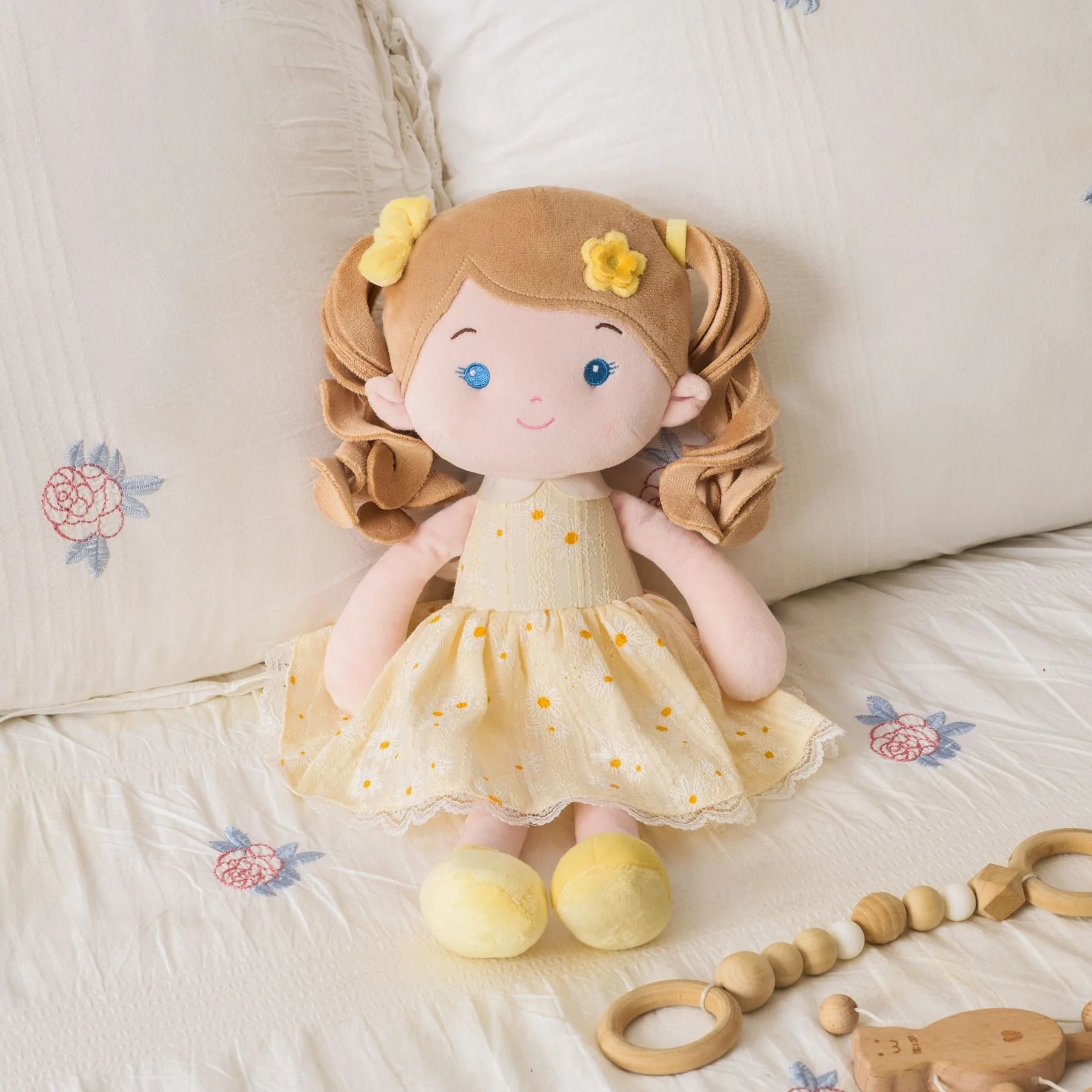 Personalized Daisy Girl - Yellow - Image 7